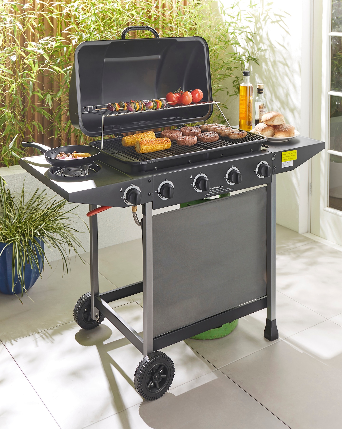 4 burner gas barbecue best sale